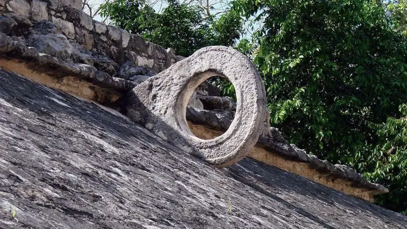 Nohoch Mul, la pirámide más alta de Riviera Maya 3 Juego de pelota Maya en Cobá
