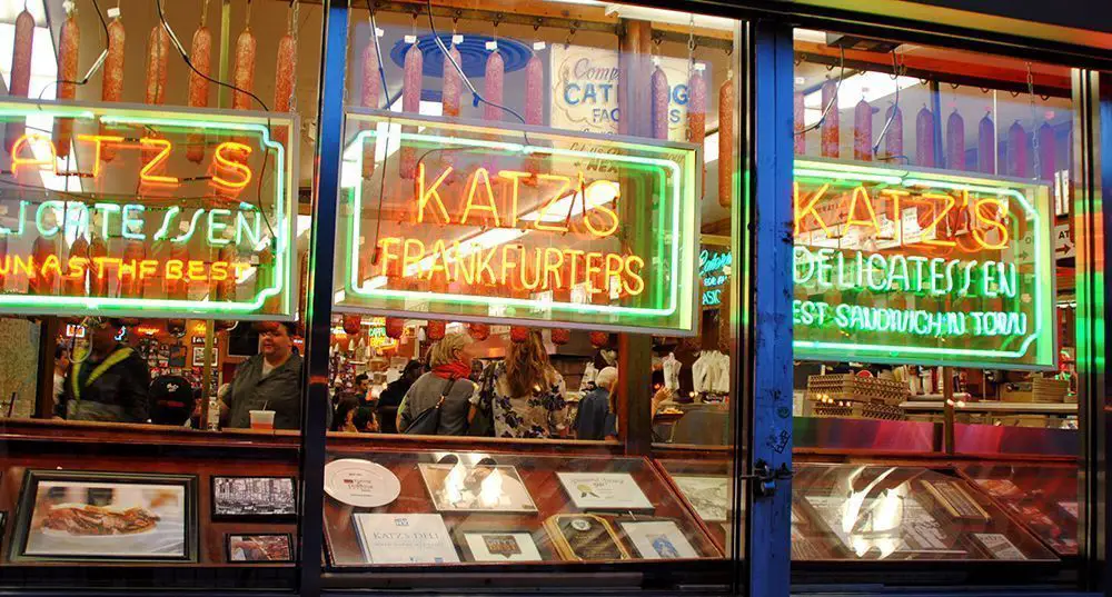 Fachada del restaurante Katz´s