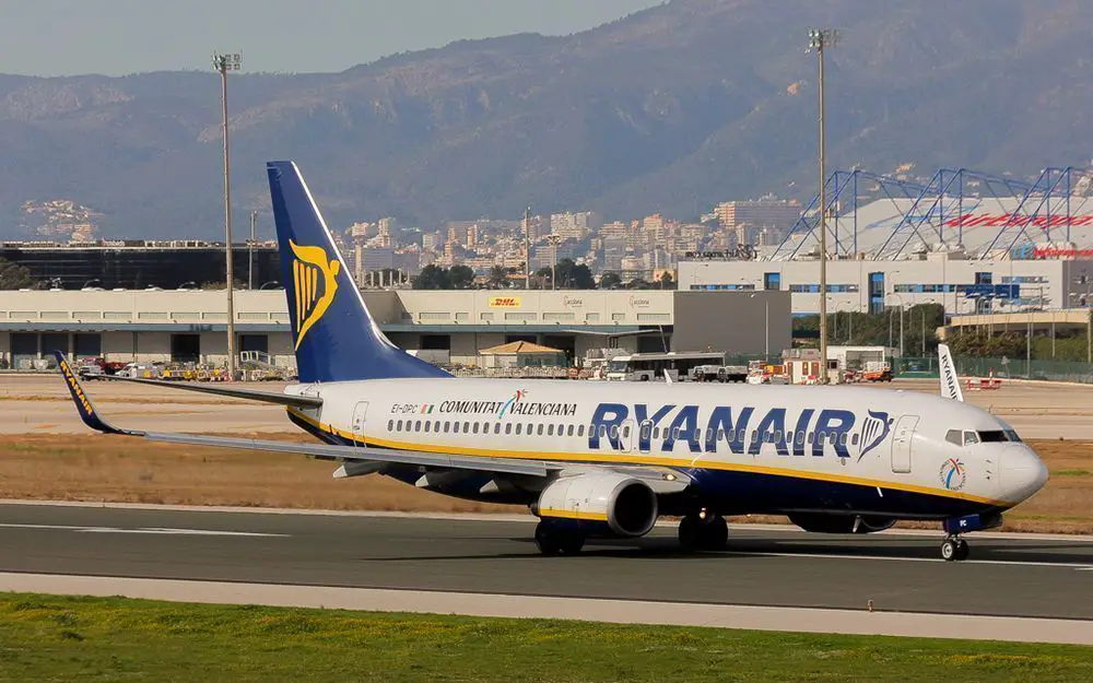 Avión Ryanair