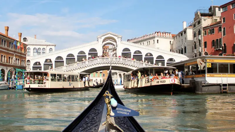 Qué ver en Venecia en 1 día 2 Puente Rialto desde el Gran Canal