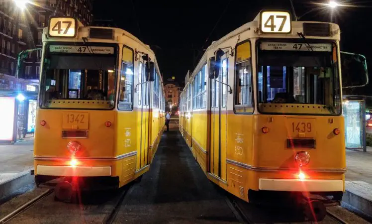 Tranvía para moverse en Budapest
