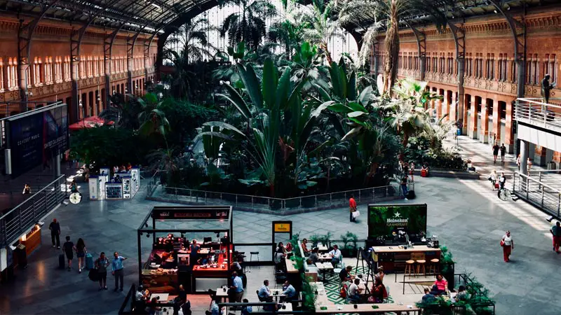 Cómo ir de la estación de Atocha a Chamartín 5 Vestíbulo de la estación de Atocha