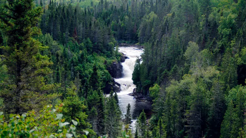 Visita a la villa histórica de Val-Jalbert 5 Cascadas Maligne