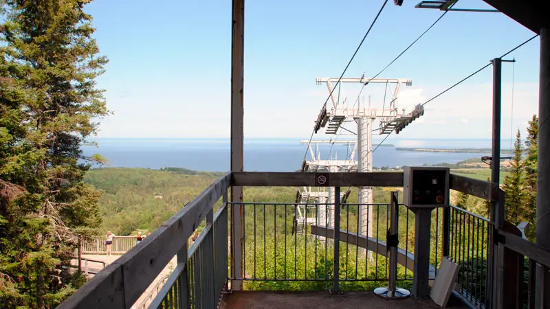 Visita a la villa histórica de Val-Jalbert 4 Vistas desde lo alto del teleférico de Val-Jalbert