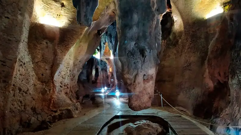 Las Cuevas de las Calaveras de Benidoleig 3