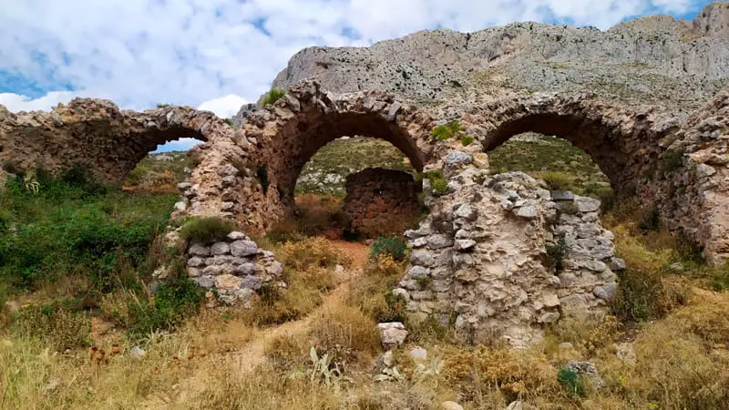 La ruta al Forat de Bernia 6 Fuerte de Bernia