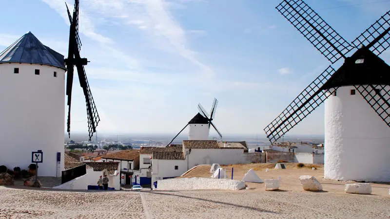 Ruta de los molinos de Castilla-La Mancha 5 Los molinos de Campo de Criptana incluidos en la población