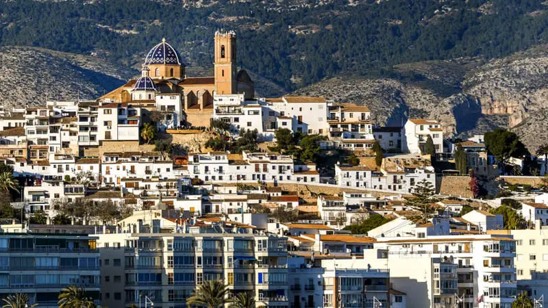 Vista de Altea desde la playa del Cap Blanc