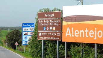 Entrada a autopista de peaje electrónico de Portugal