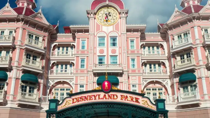 Llegada a Disneyland desde París