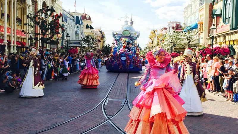 Cómo ir de París a Disneyland 3 Desfile en Disneyland París