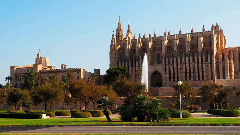 Catedral de Palma y Palacio Real de La Almudaina